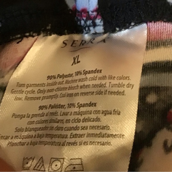 cute and comfortable leggings with Llamas in the design in Size XL - Picture 3 of 3